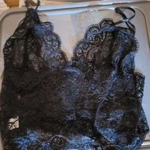 🥂🌟Butterfly floral lace mesh seductive camisole.  Size Small black ..